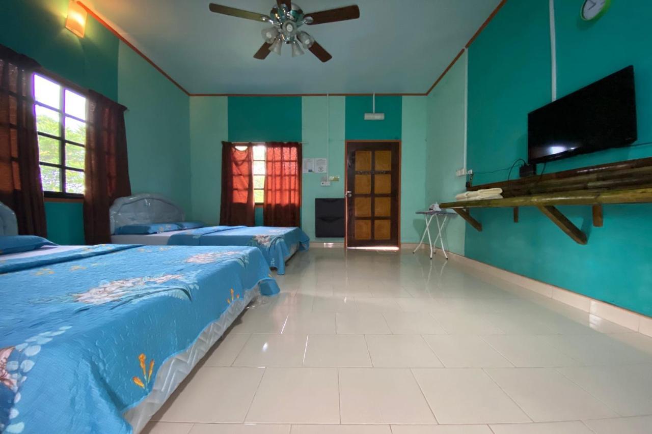 Oyo Home 90286 Yuna Bamboo Rest & Stay Ranau Bagian luar foto