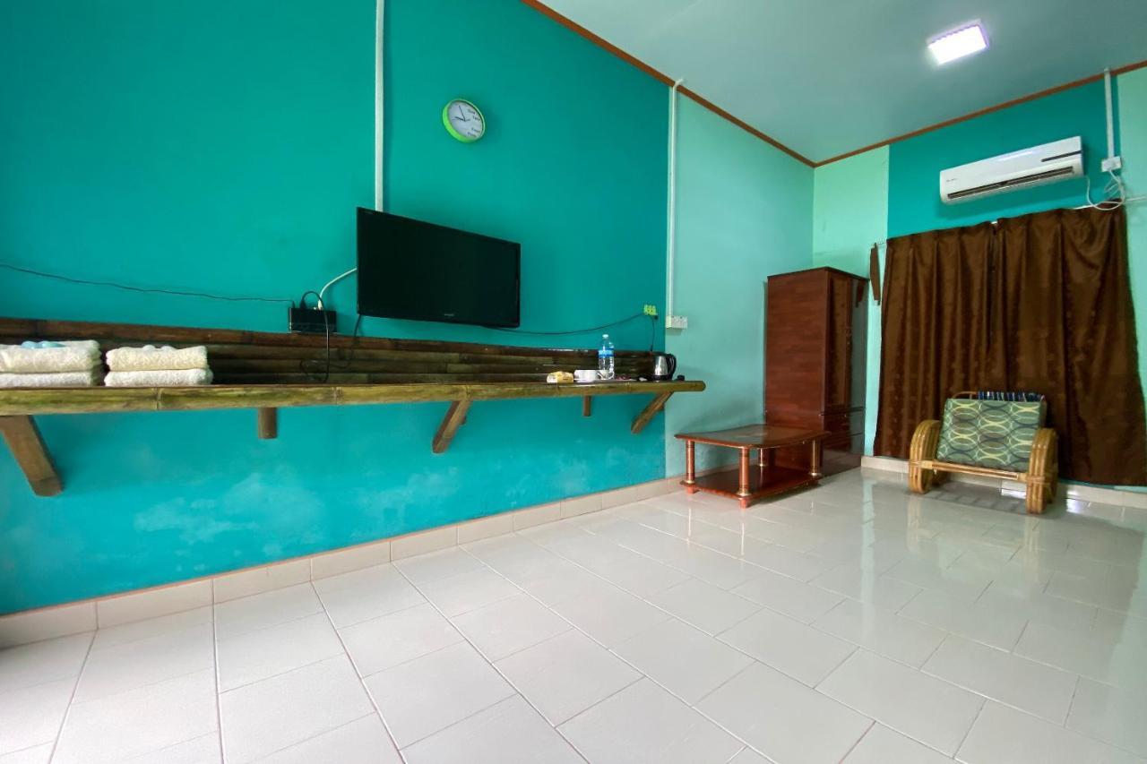 Oyo Home 90286 Yuna Bamboo Rest & Stay Ranau Bagian luar foto