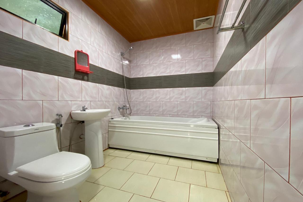 Oyo Home 90286 Yuna Bamboo Rest & Stay Ranau Bagian luar foto